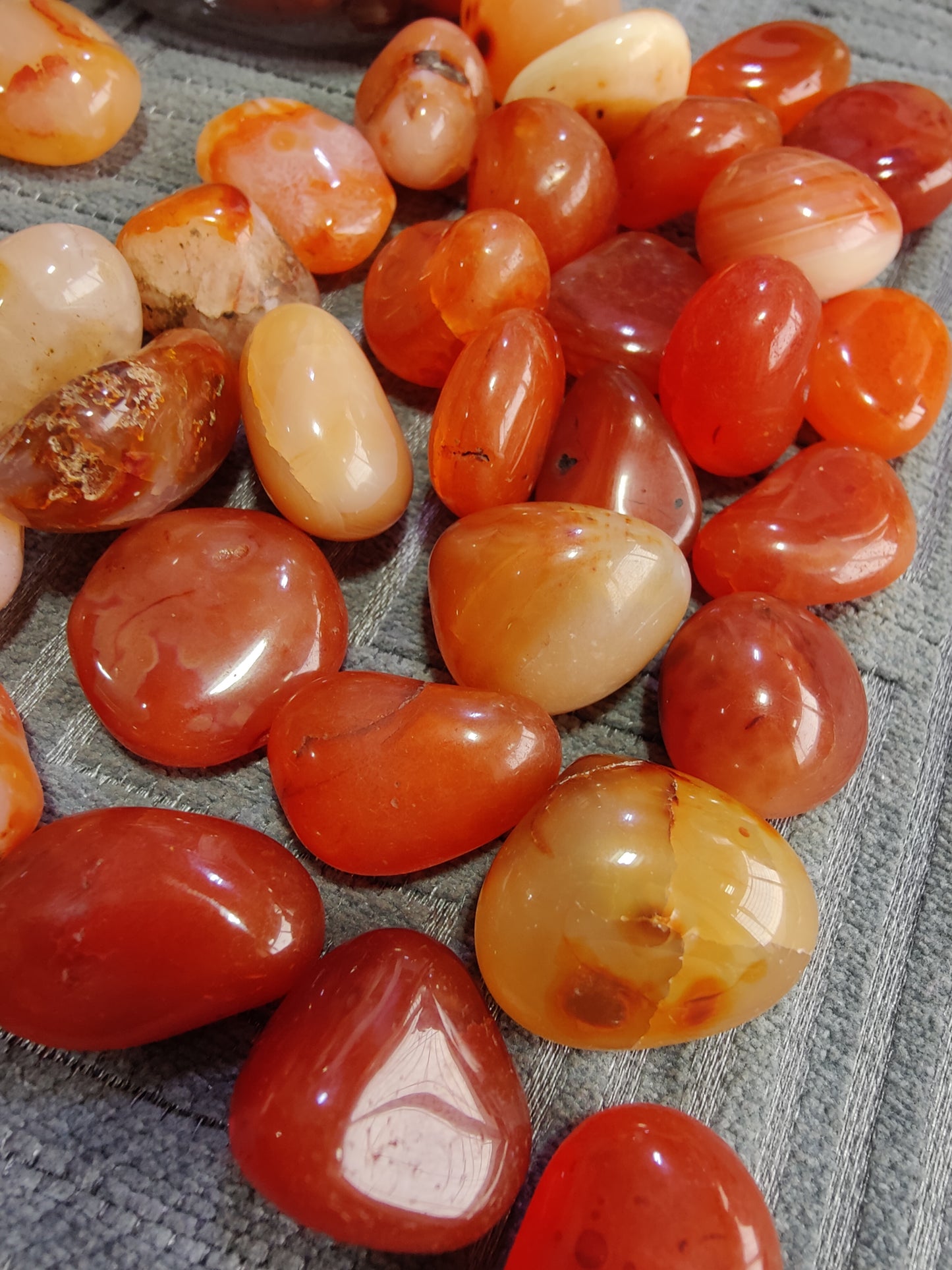 Carnelian Tumble (Medium)